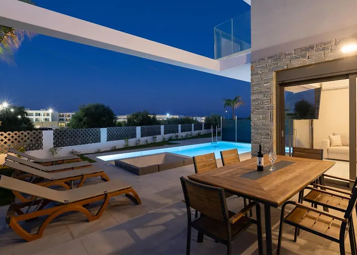 فيلة Rodos Stars Stellar كولومبيا